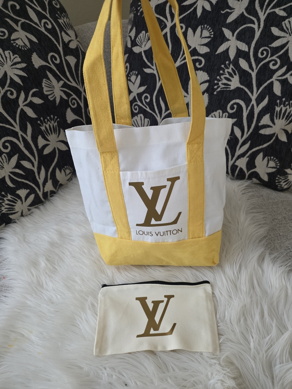 White and Yellow Canvas Tote with Pouch - Picture 7 of 8